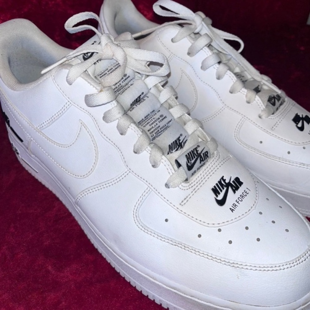 Nike Air Force 1